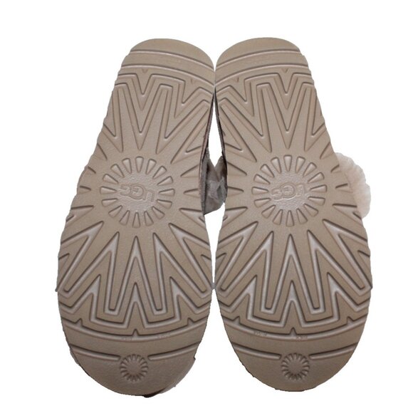 Womens UGG Mini Bailey Button II Boot 1016422 Hickory Brown Suede 37 US Size 6 - Picture 3 of 10